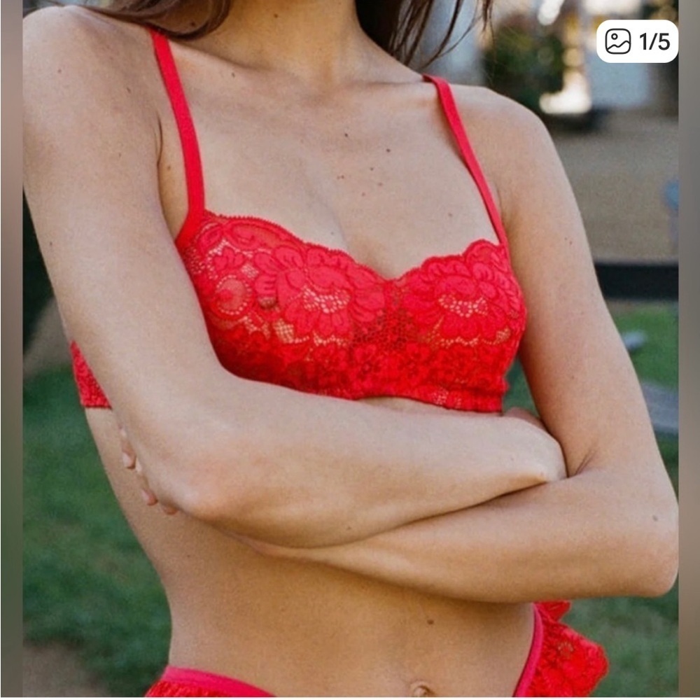 We Are Hah Blood Orange Lace Hook Up Bra Size 30–38B NWT